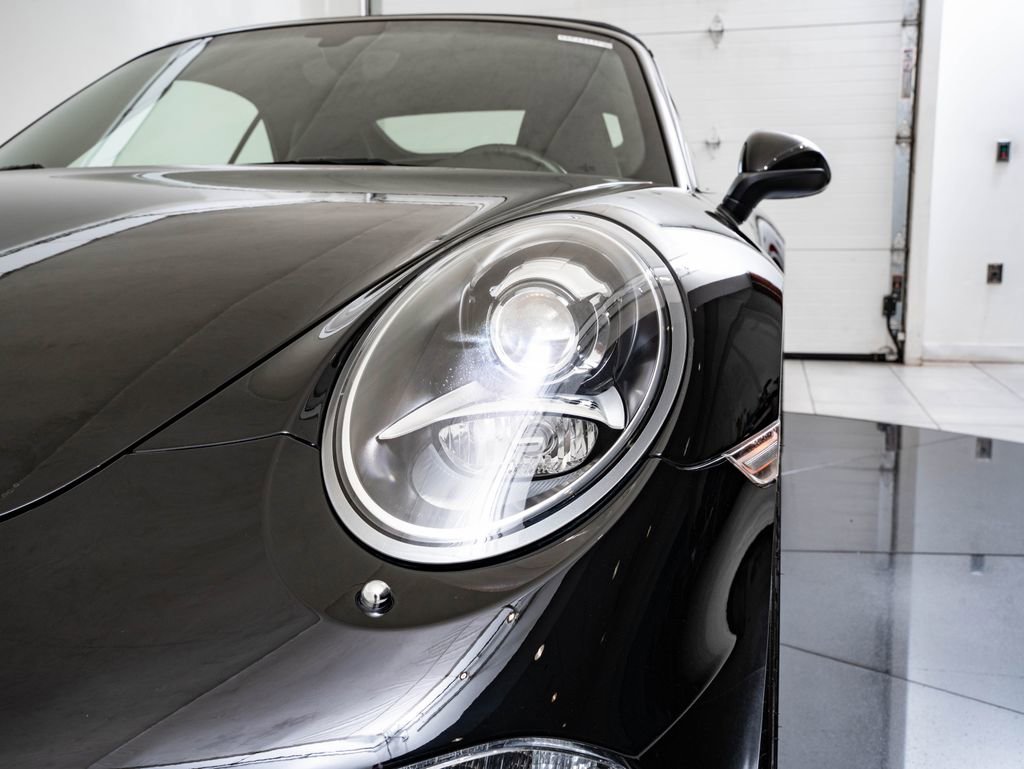 Used 2013 Porsche 911 Carrera 4S image 13