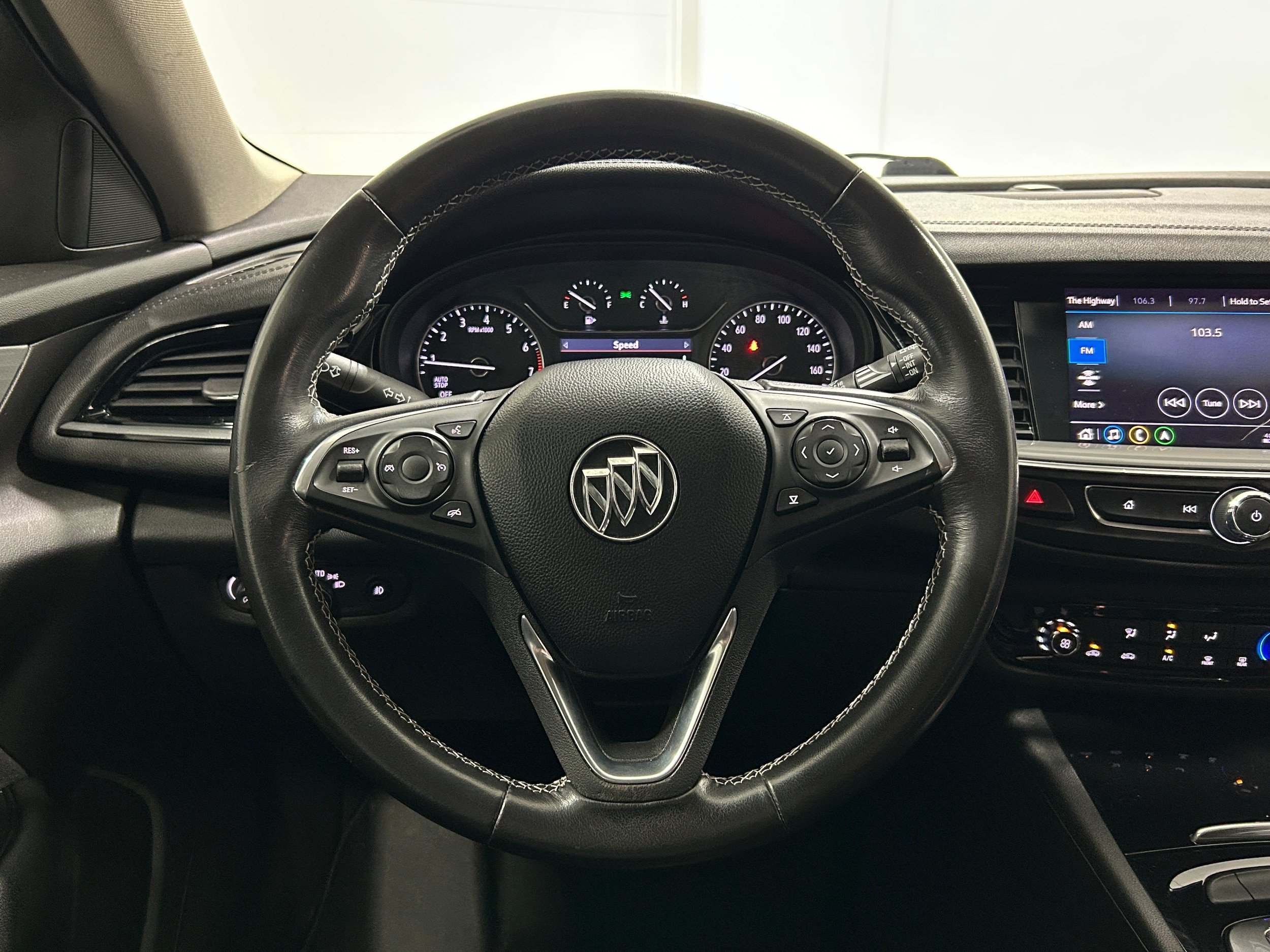 Used 2018 Buick Regal Preferred w/ Sights and Sounds Package AWD/4WD image 12