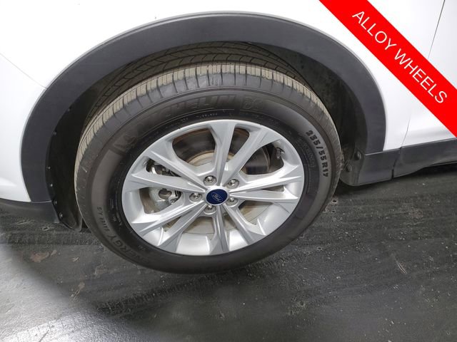 Used 2019 Ford Escape SE image 7