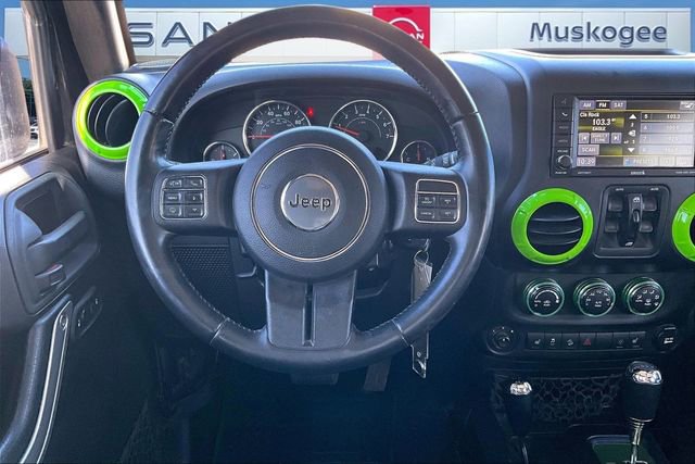 Used 2015 Jeep Wrangler Unlimited Sahara w/ Max Tow Package image 8