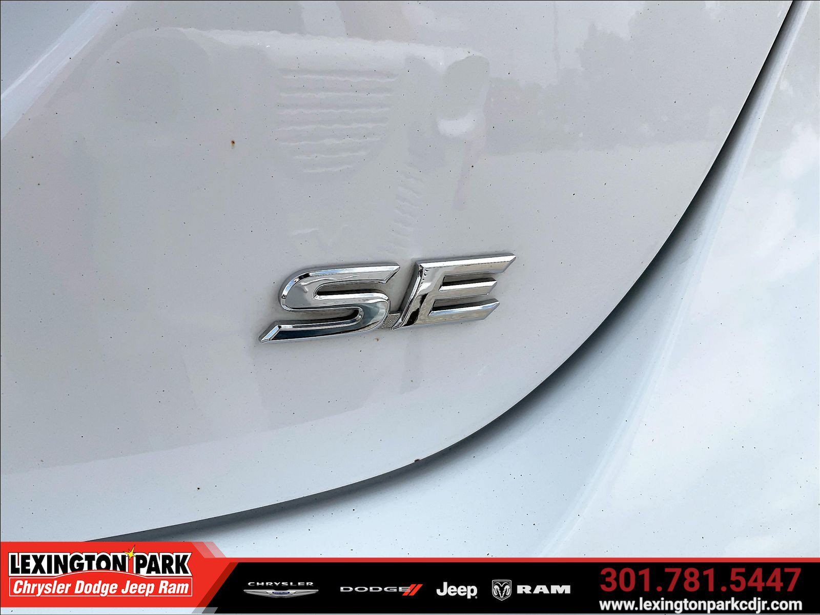 Used 2018 Toyota Camry SE FWD image 23