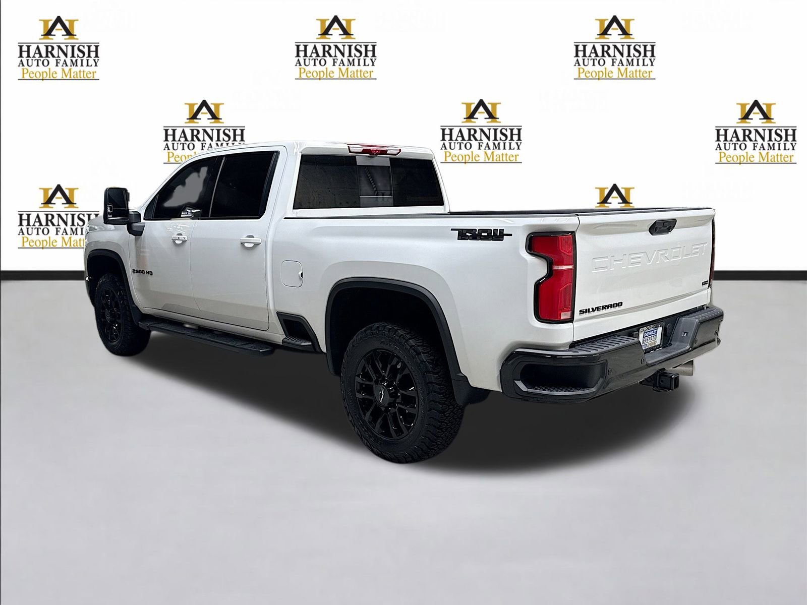 Used 2025 Chevrolet Silverado 2500 LTZ w/ Trail Boss Package image 9