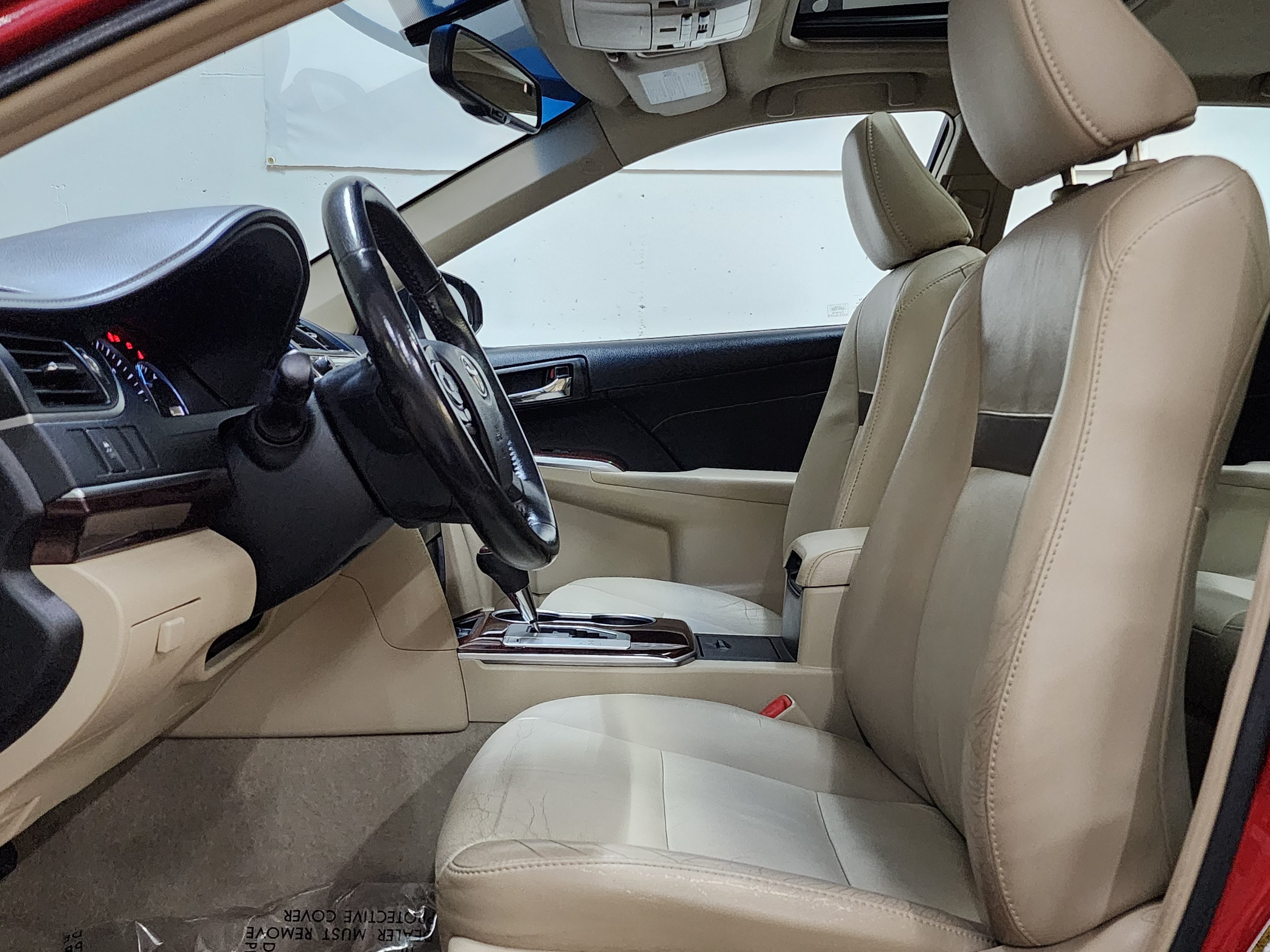Used 2014 Toyota Camry XLE FWD image 14