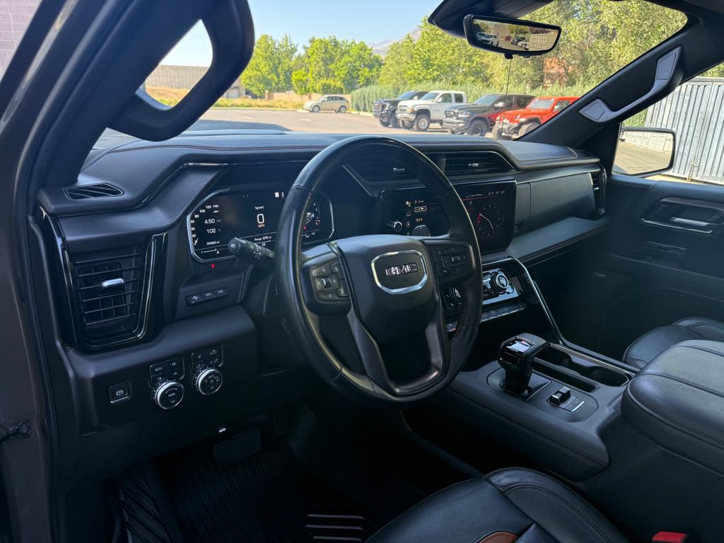 Used 2023 GMC Sierra 1500 AT4 w/ Technology Package AWD/4WD image 24