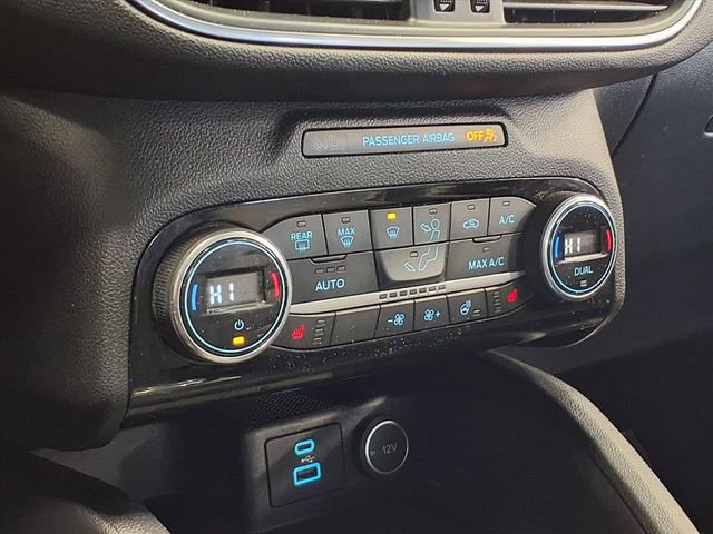 Used 2021 Ford Escape Titanium image 14