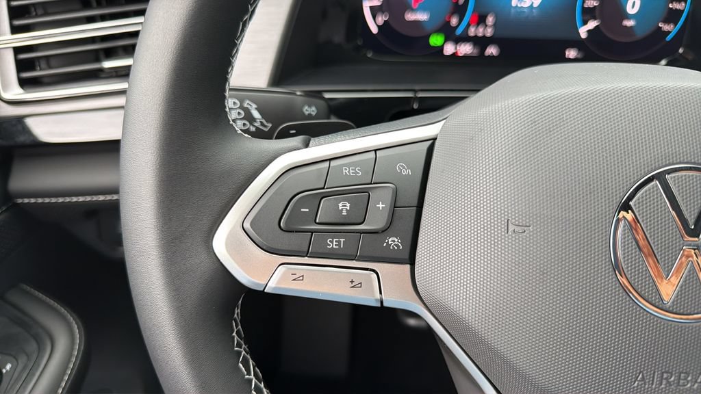 New 2026 Volkswagen Atlas Cross Sport SE FWD image 21