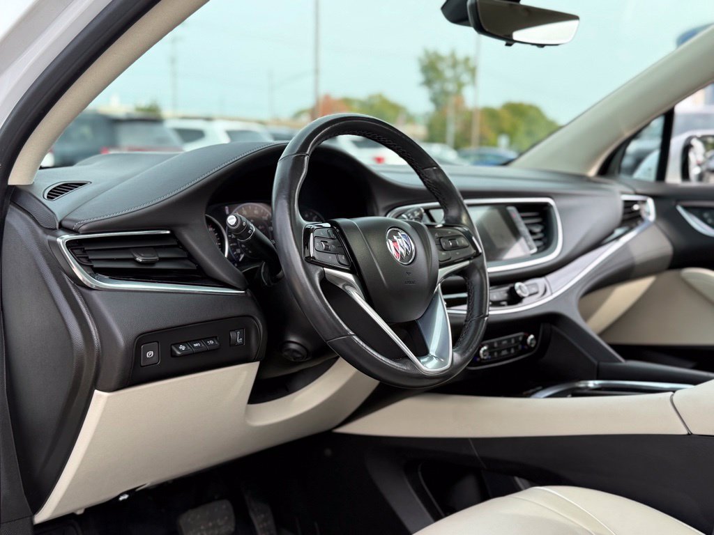 Used 2023 Buick Enclave Avenir w/ Avenir Technology Package AWD/4WD image 9