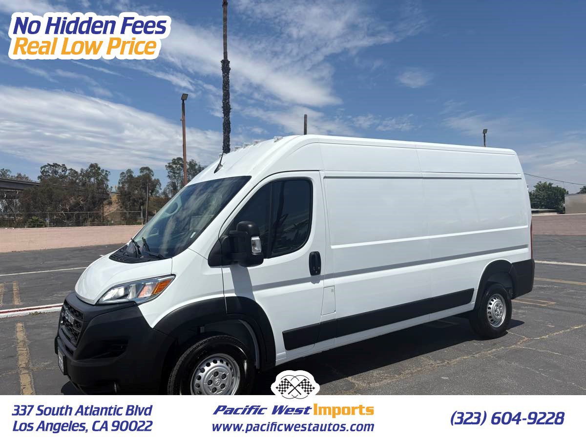 Used 2026 RAM ProMaster 2500 w/ Convenience Group FWD image 1