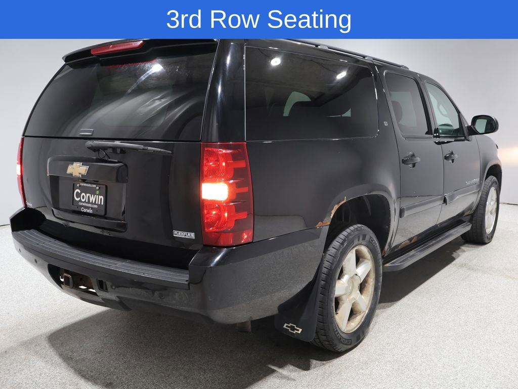Used 2008 Chevrolet Suburban LT image 7