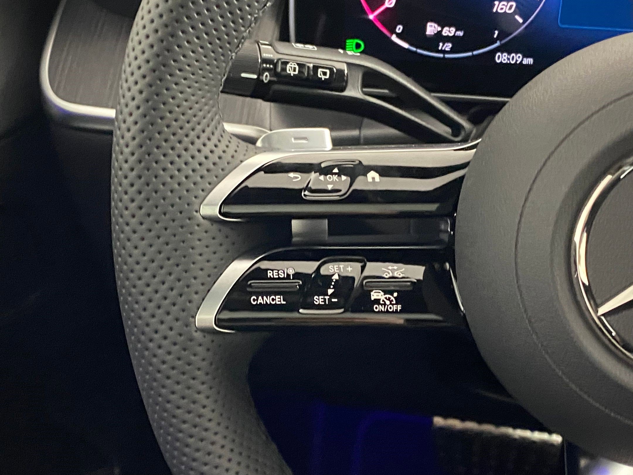 Used 2026 Mercedes-Benz GLC 300 4MATIC image 17