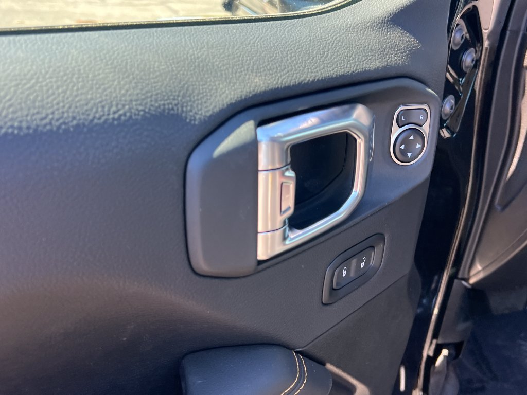 New 2026 Jeep Gladiator Sport AWD/4WD image 17