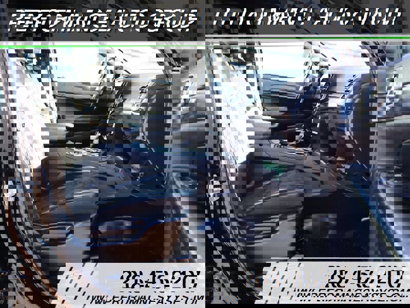 Used 2020 Jeep Grand Cherokee Altitude image 11