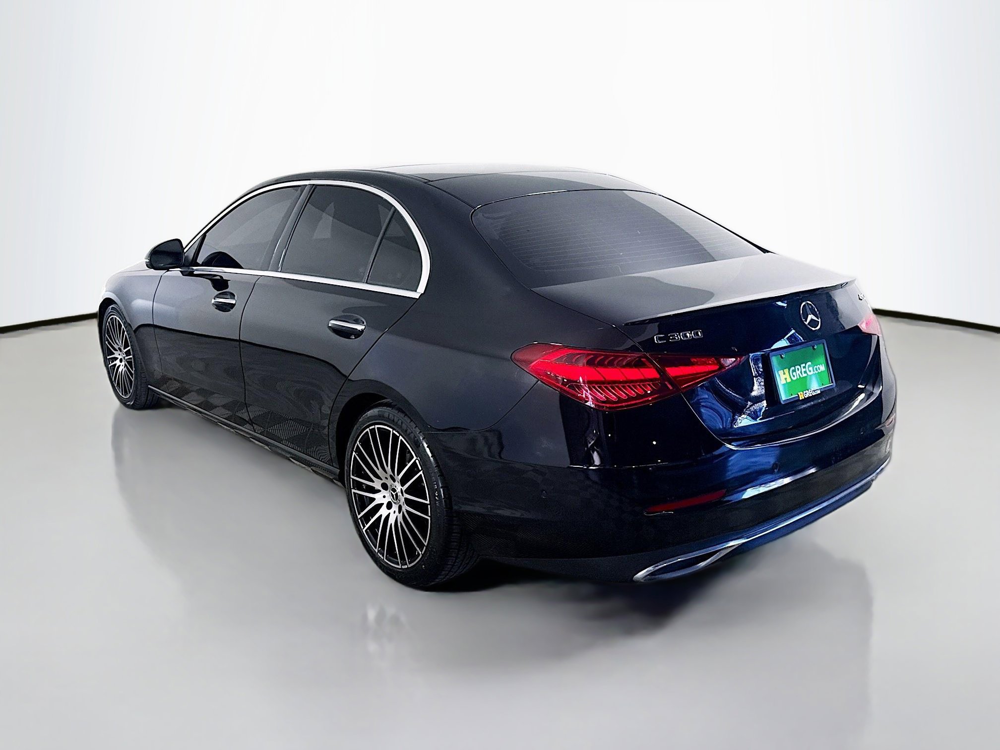 Used 2022 Mercedes-Benz C 300 4MATIC Sedan w/ Exclusive Trim Package image 7