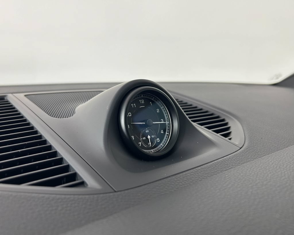 New 2026 Porsche Macan AWD/4WD image 20