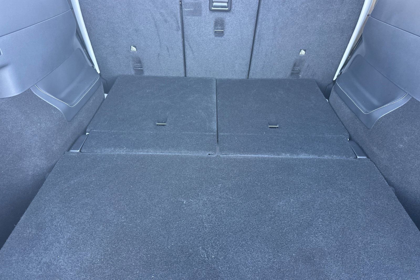 Used 2025 Tesla Model Y Long Range image 12