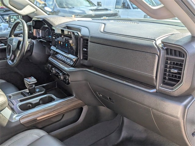 Used 2023 Chevrolet Silverado 1500 LT w/ Leather Package image 16