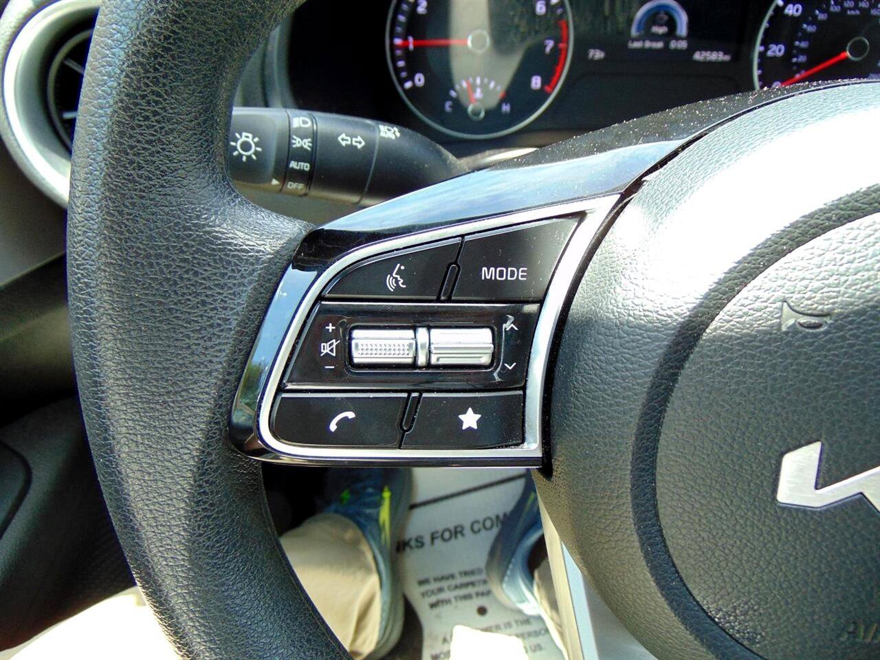 Used 2024 Kia Forte LXS image 27