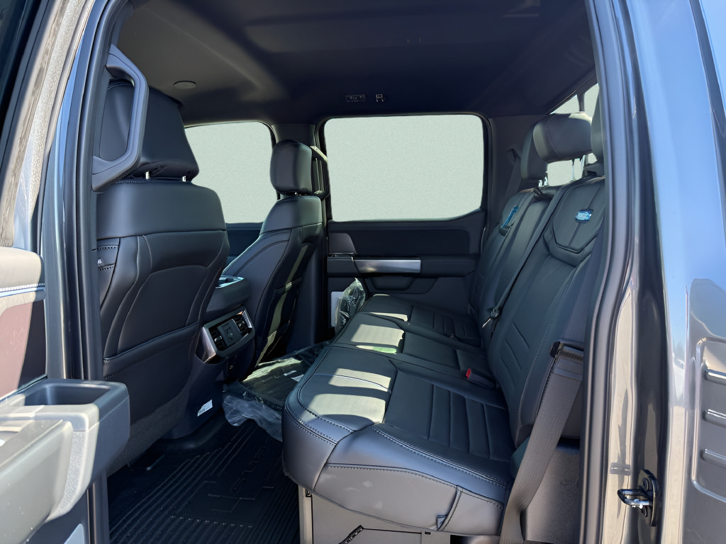 New 2026 Ford F350 Platinum w/ FX4 Off-Road Package AWD/4WD image 5