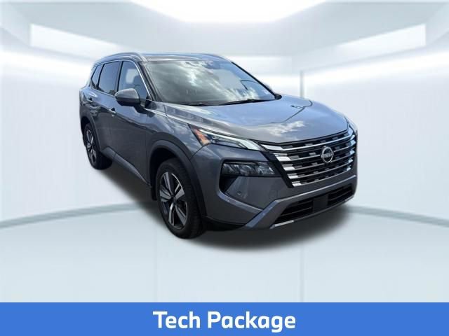 Used 2025 Nissan Rogue SL w/ Tech Package image 4