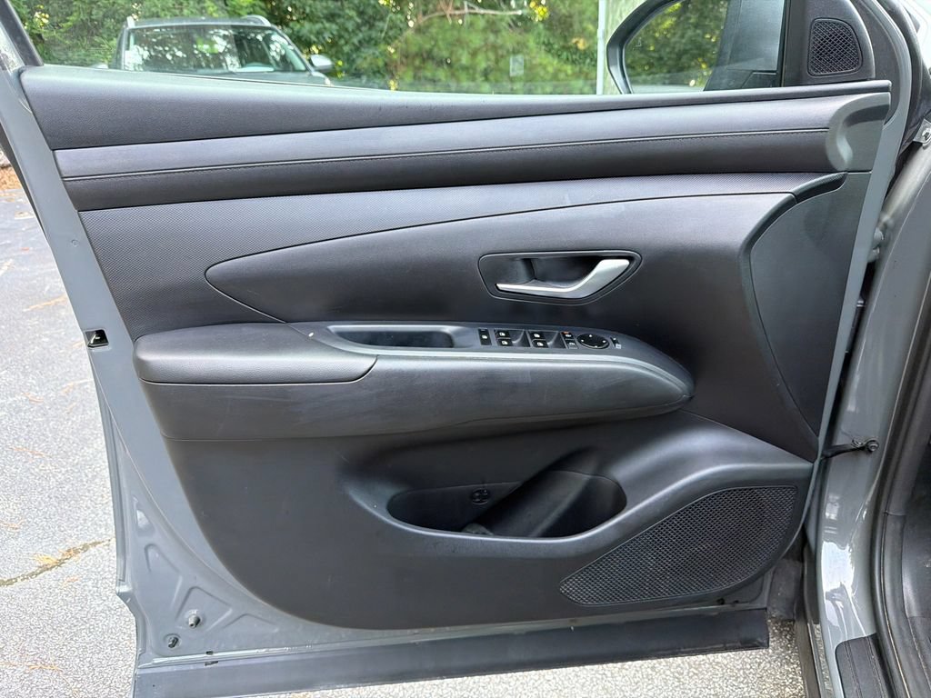 Used 2025 Hyundai Tucson SE FWD image 10