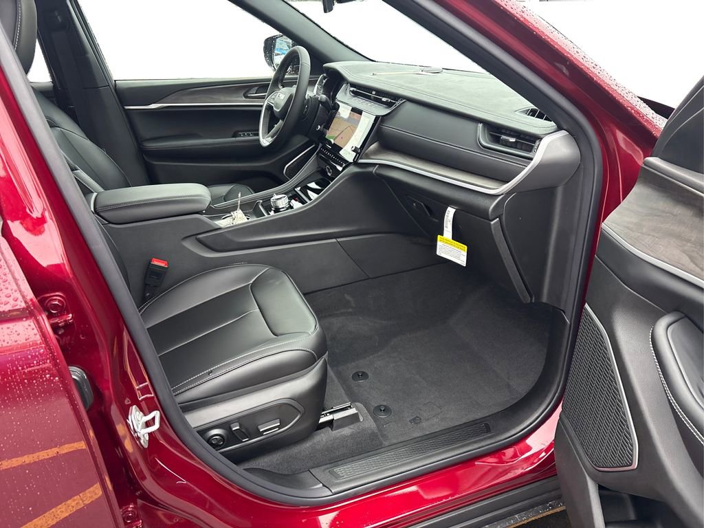 New 2026 Jeep Grand Cherokee L Limited w/ Limited Altitude Package image 20