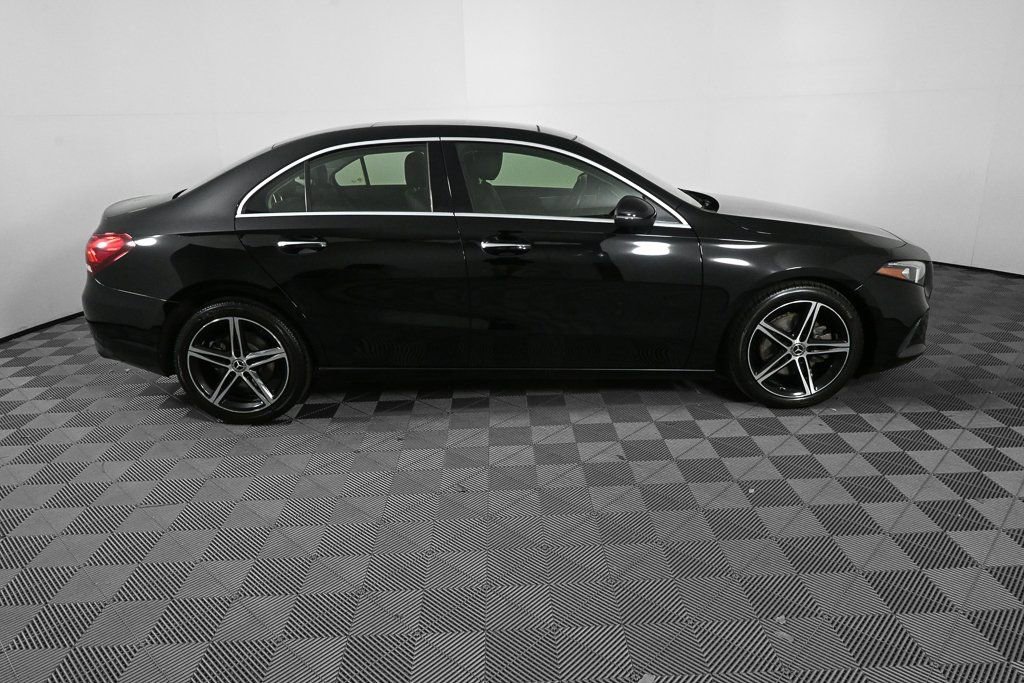 Used 2019 Mercedes-Benz A 220 image 24