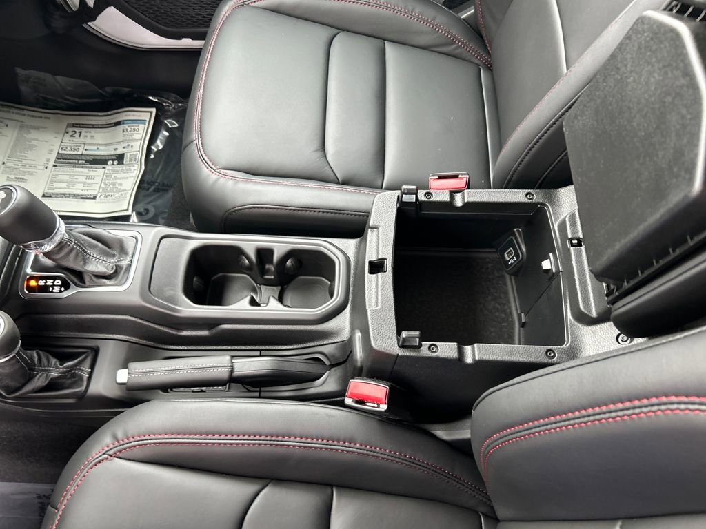 New 2026 Jeep Wrangler Unlimited Rubicon w/ Safety Group image 20