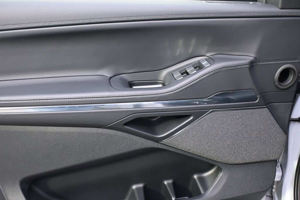 New 2026 Lincoln Navigator Reserve w/ Jet Appearance Package image 23