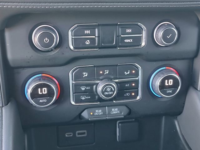 Used 2023 Chevrolet Suburban LS image 16