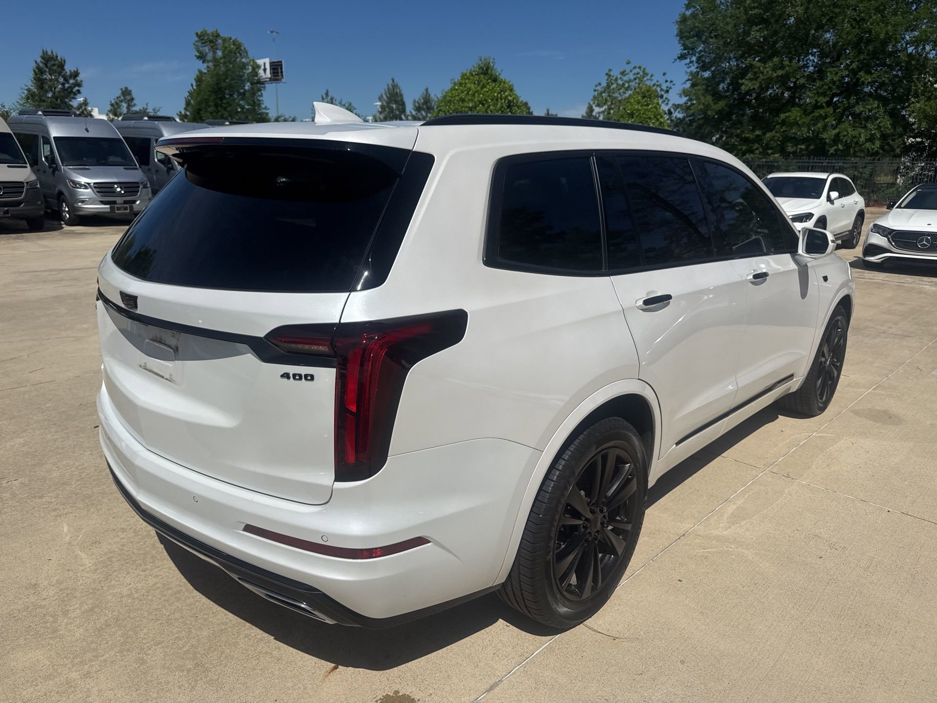 Used 2020 Cadillac XT6 Premium Luxury w/ LPO, Floor Liner Package image 4