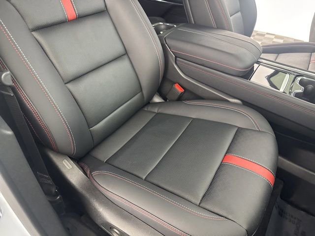 Used 2026 Chevrolet Traverse RS w/ LPO, Floor Liner Package image 28