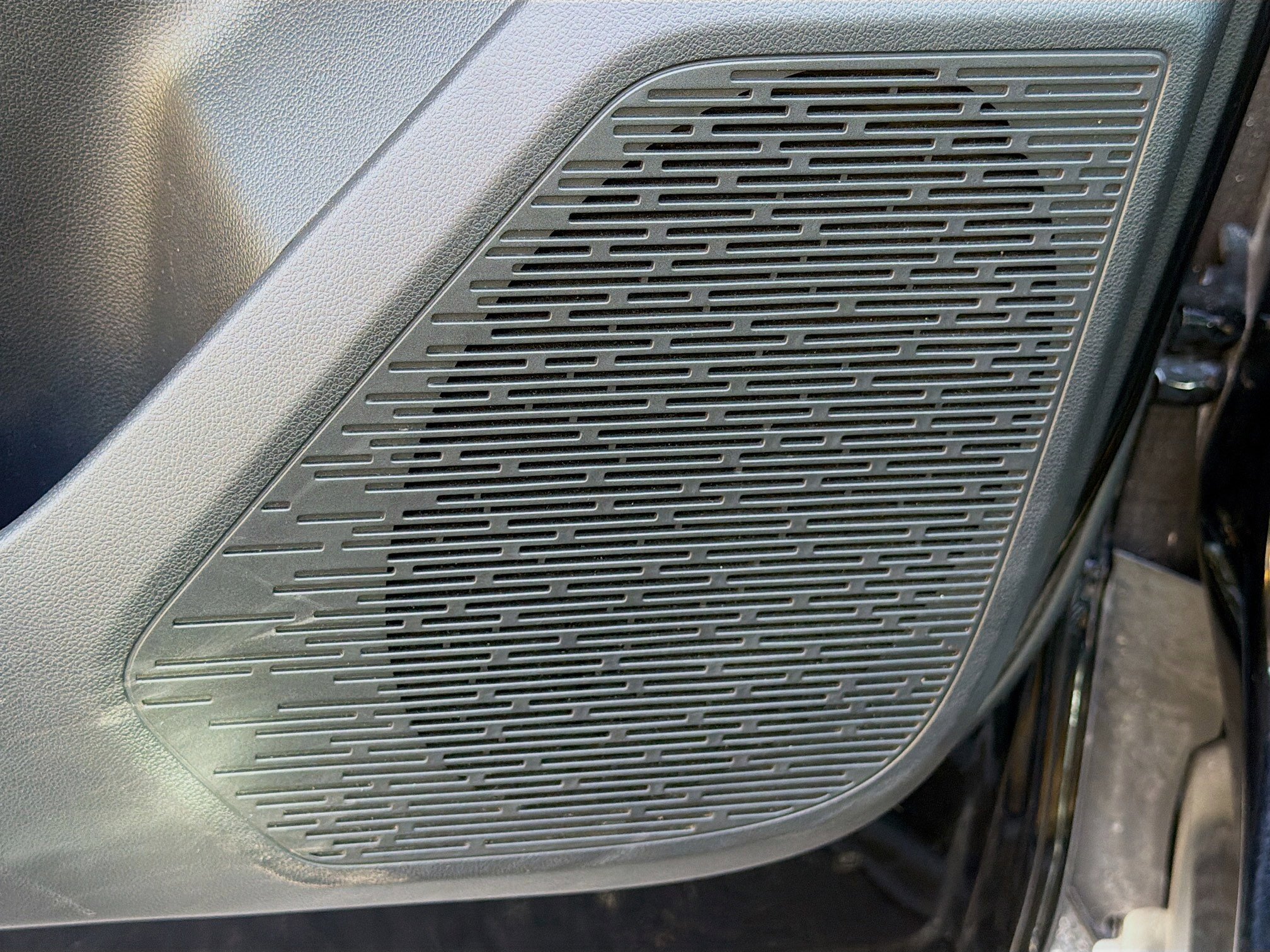 Used 2025 GMC Terrain Elevation image 23