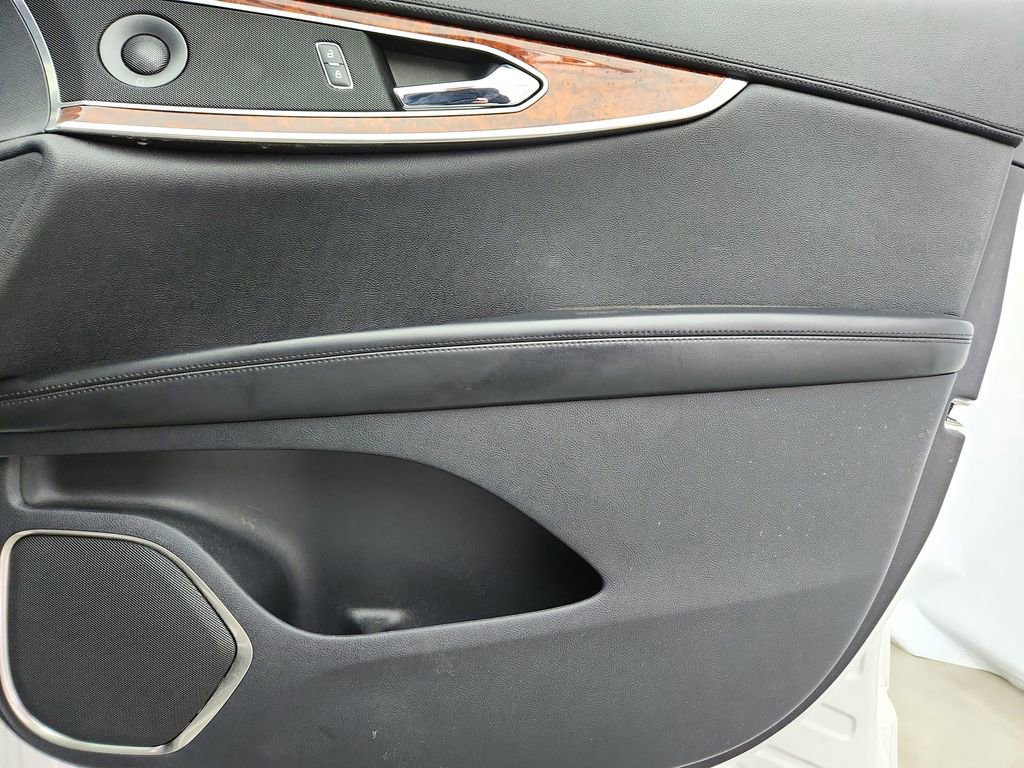 Used 2019 Lincoln Nautilus Reserve AWD/4WD image 31