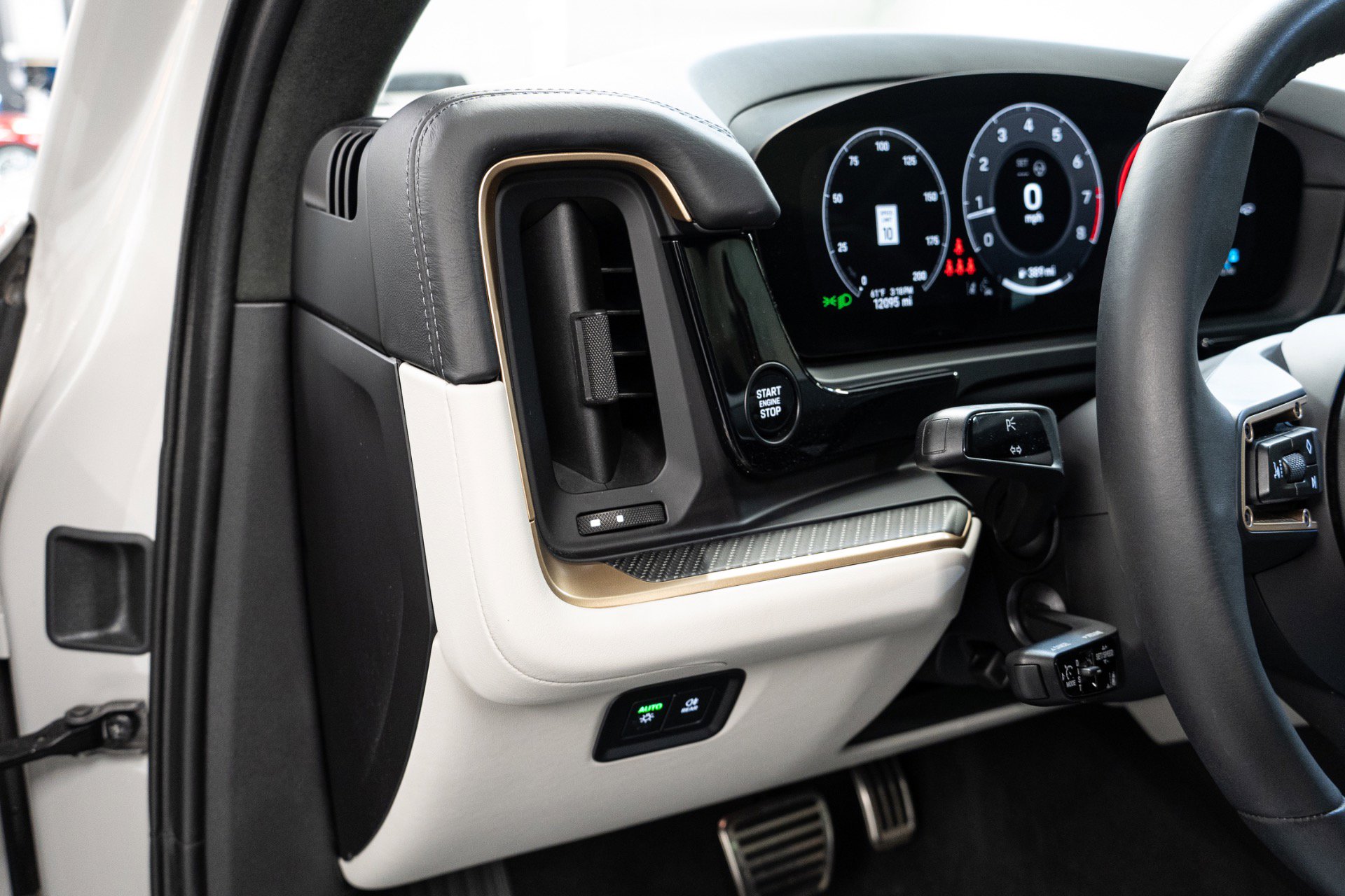 Used 2025 Porsche Cayenne GTS image 14
