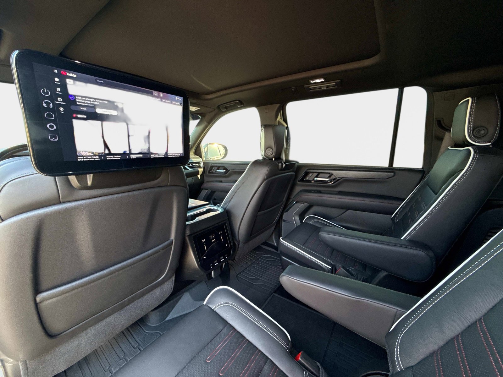 Used 2026 GMC Yukon XL AT4 Ultimate w/ LPO, Floor Liner Package AWD/4WD image 21