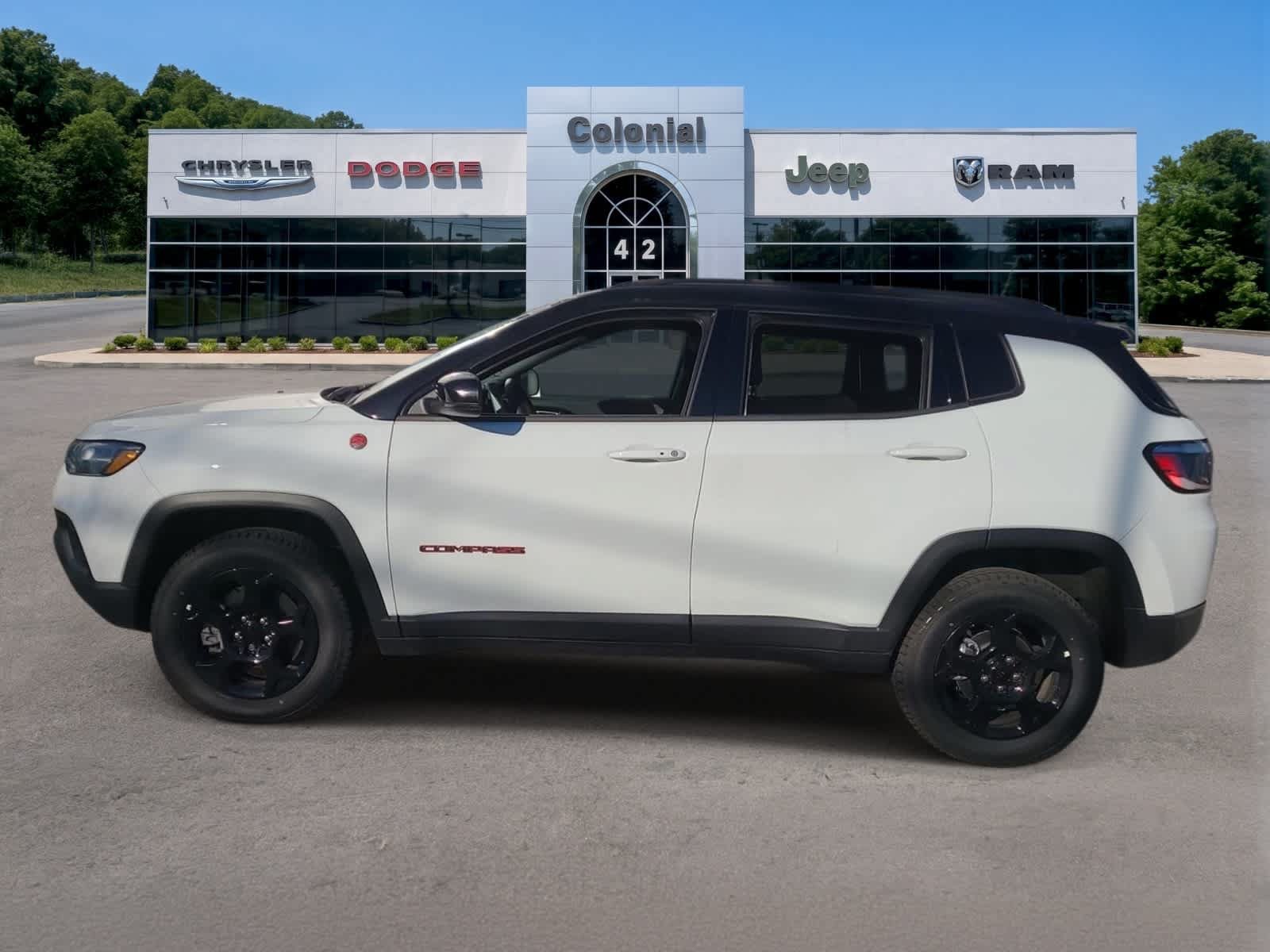 New 2024 Jeep Compass Trailhawk w/ Sun and Sound Group AWD/4WD video 2