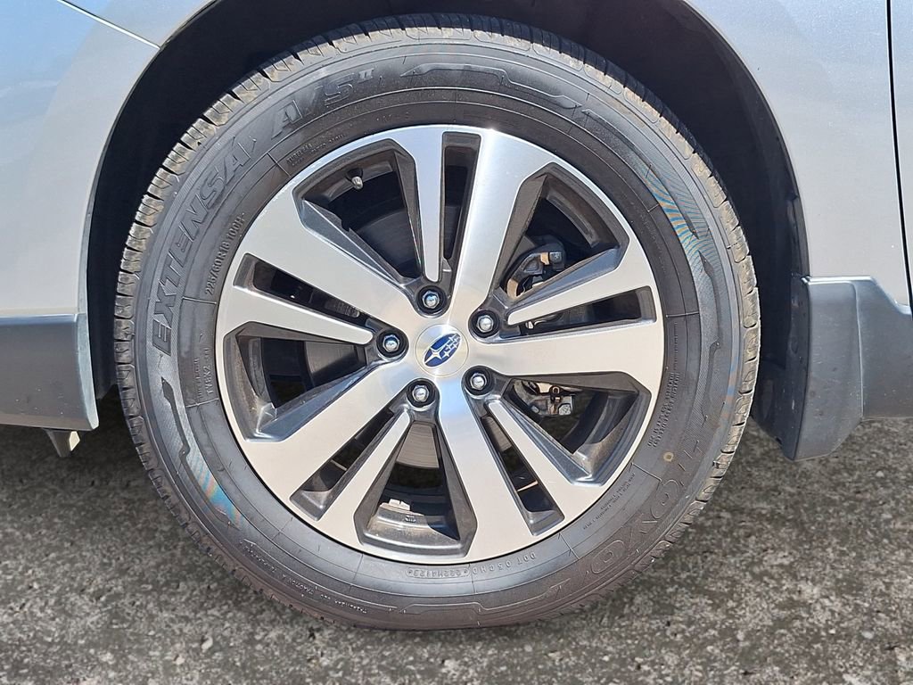 Used 2019 Subaru Outback 2.5i Limited w/ Popular Package #2 image 7