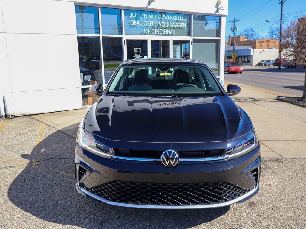 New 2026 Volkswagen Jetta SE FWD image 8