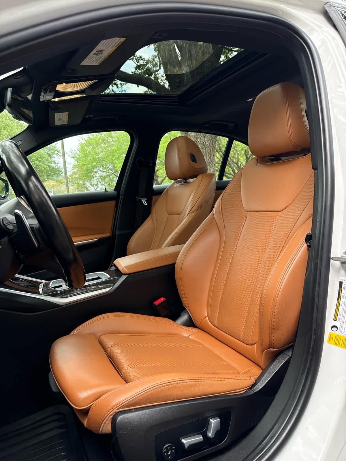 Used 2023 BMW 330i Sedan w/ M Sport Package RWD image 9