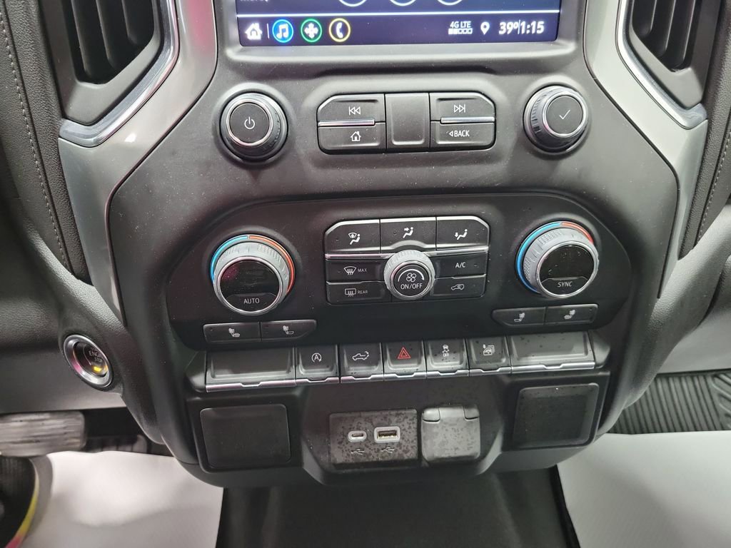 Used 2022 Chevrolet Silverado 1500 LT AWD/4WD image 43