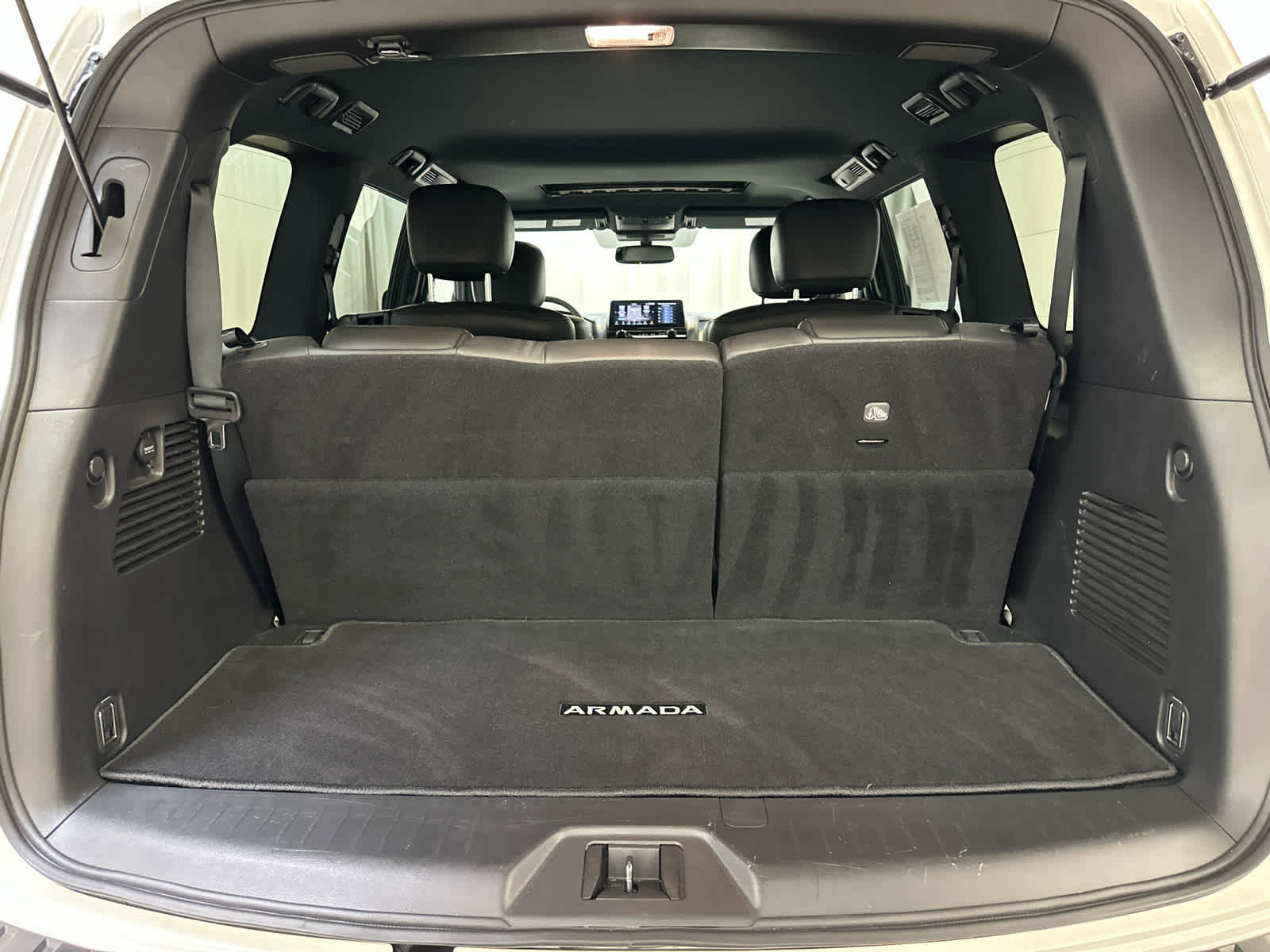 Certified 2024 Nissan Armada SL w/ Midnight Edition Package image 25