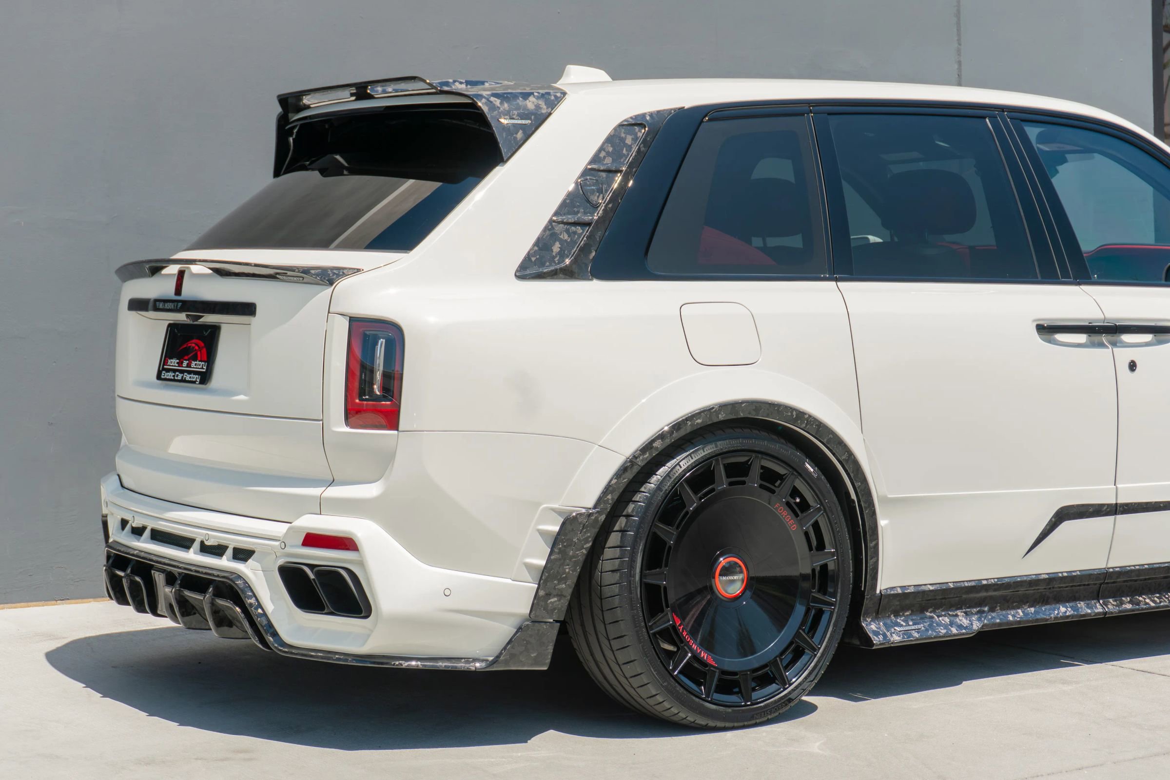 Used 2026 Rolls-Royce Cullinan AWD/4WD image 48