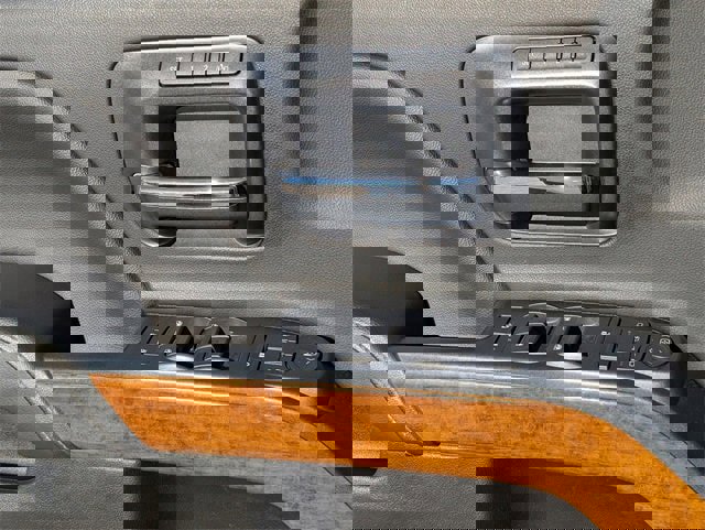 Used 2019 Chevrolet Silverado 3500 High Country w/ Duramax Plus Package image 26