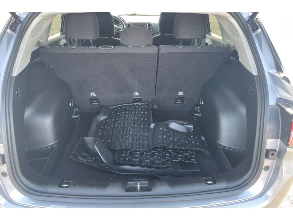 Used 2018 Jeep Compass Sport FWD image 17