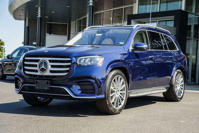 New 2026 Mercedes-Benz GLS 450 4MATIC image 3