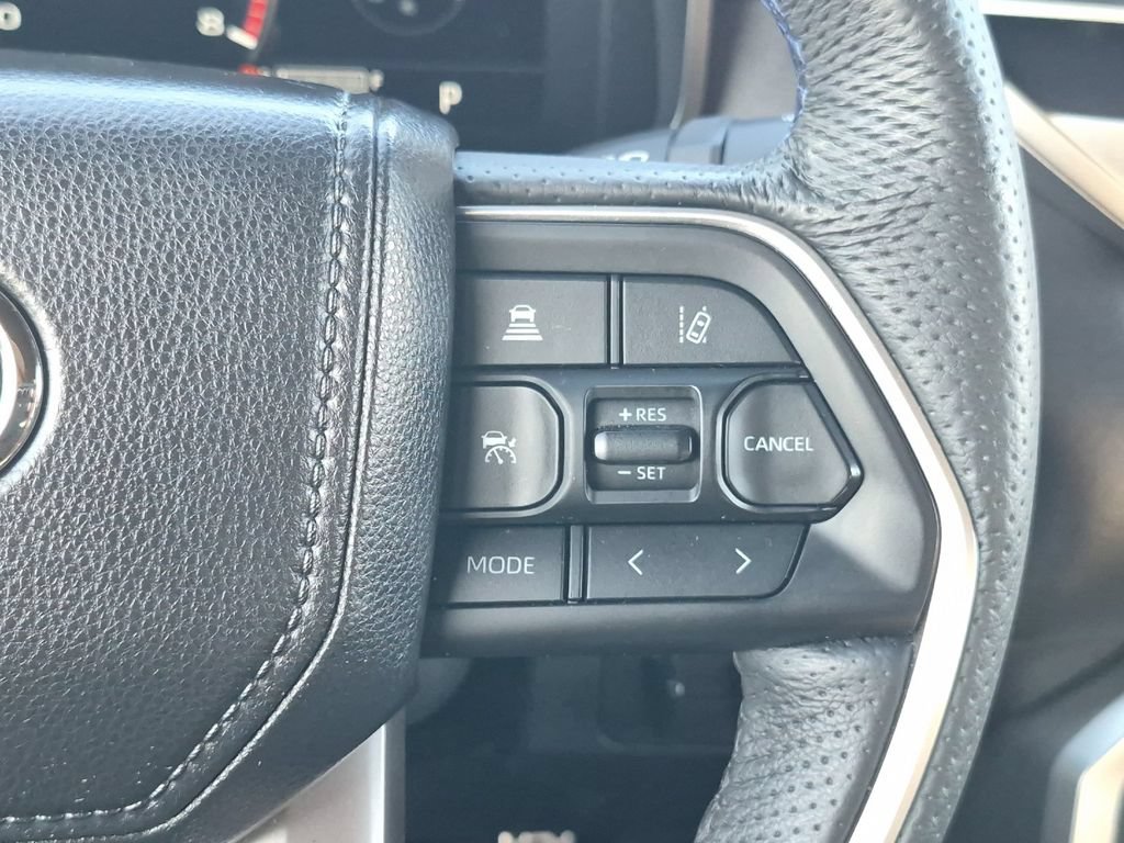 Used 2025 Toyota Tundra Platinum AWD/4WD image 25