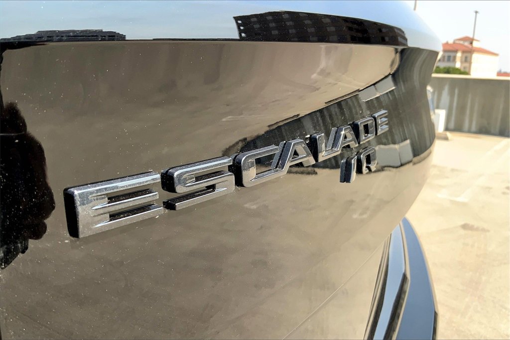 New 2026 Cadillac Escalade IQ Sport 2 w/ LPO, ONYX Package image 31