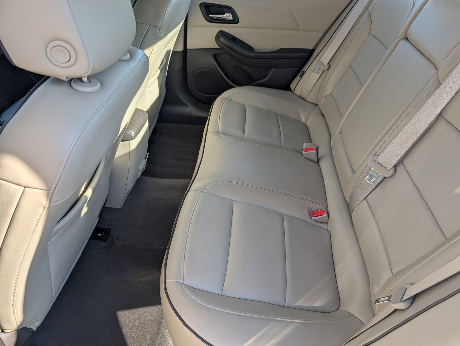 Used 2015 Chevrolet Malibu LT w/ Leather Package image 12