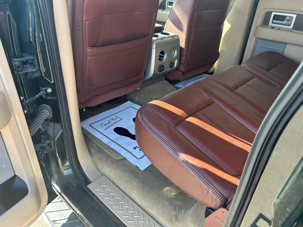 Used 2014 Ford F150 King Ranch w/ King Ranch Luxury Package image 9