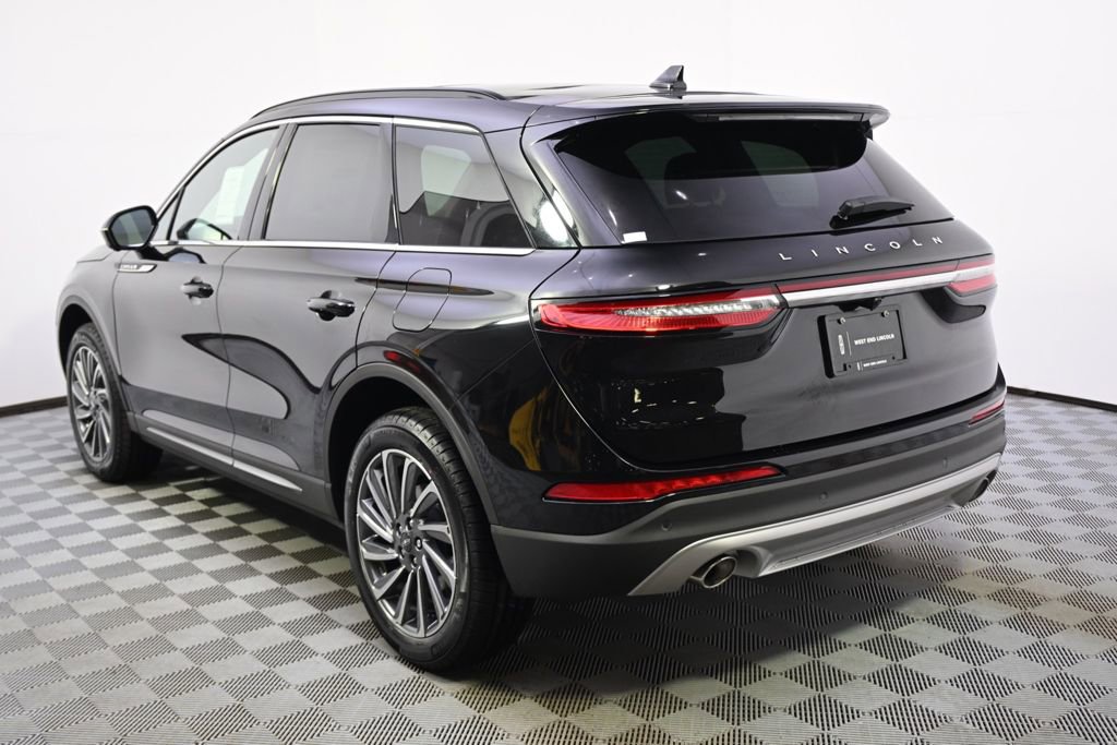 New 2026 Lincoln Corsair Reserve image 3